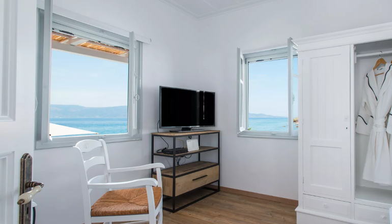 4* Bellevalia
