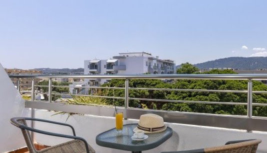 4* Blue Horizon Hotel