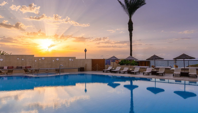 4* Blue Sky City Beach Hotel