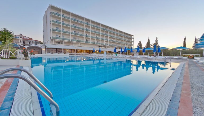 4* Palmariva Beach