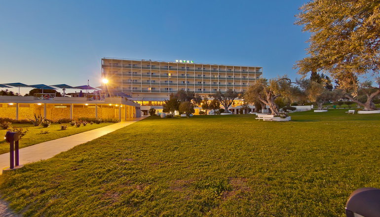 4* Palmariva Beach
