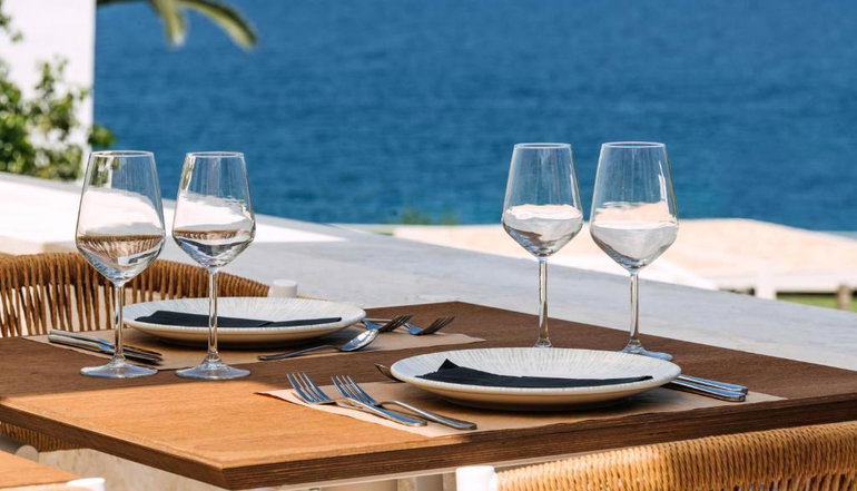 4* Brown Beach Chalkida - Χαλκίδα, Εύβοια