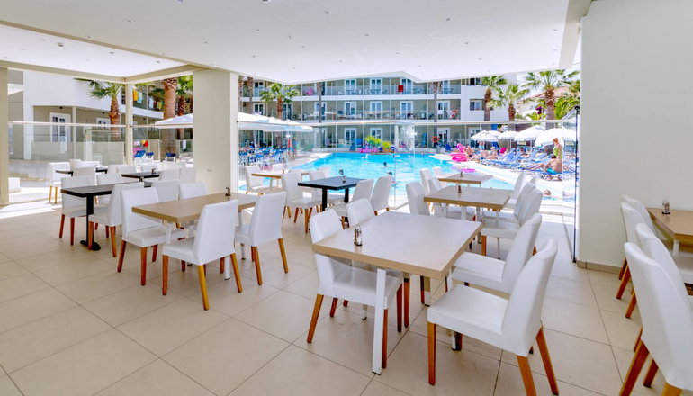 4* Cameo Beach Resort