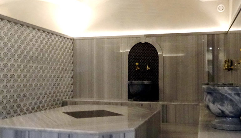4* Capsis Hotel