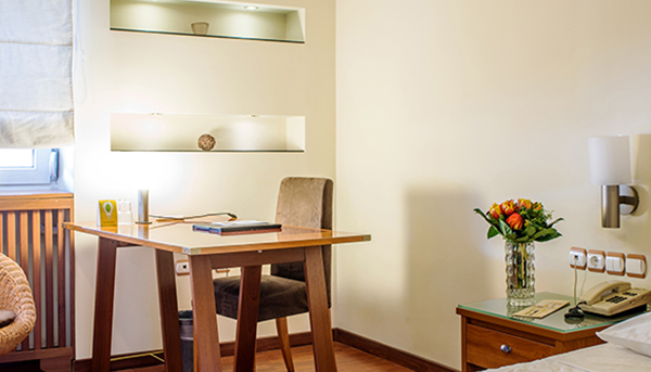 4* Capsis Hotel