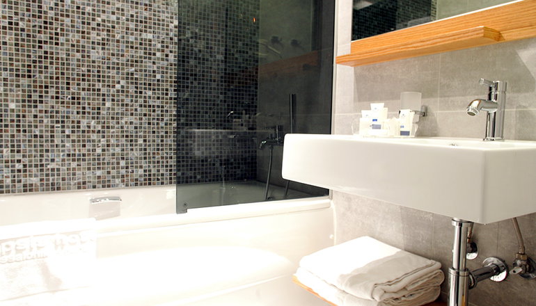 4* Capsis Hotel