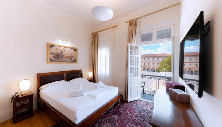 4* Castellano Hotel & Suites