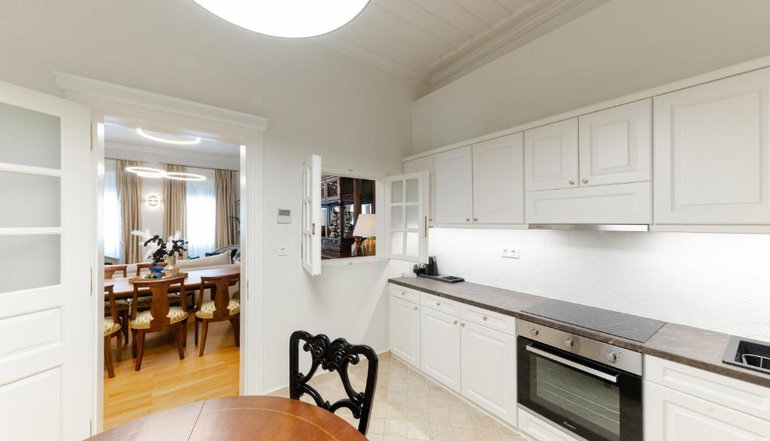 4* Castellano Hotel & Suites