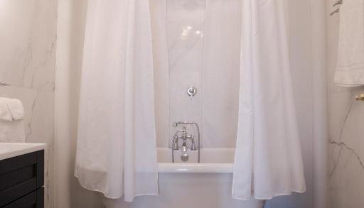 4* Castellano Hotel & Suites