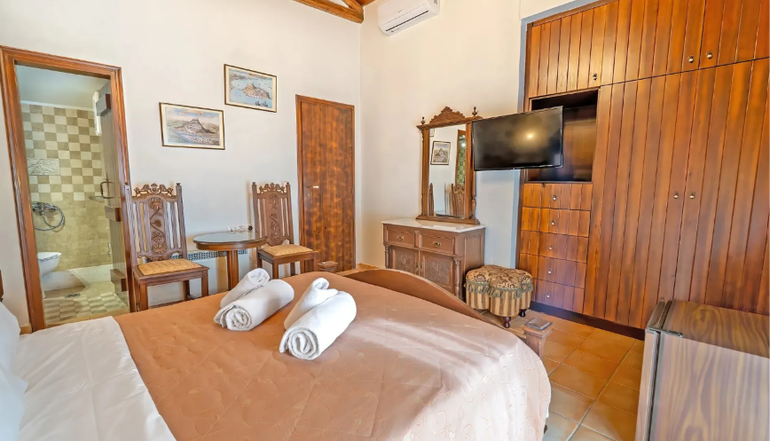4* Castello di Haria - Διρός, Μάνη