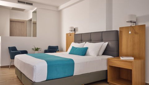4* Cavo Orient Beach Hotel