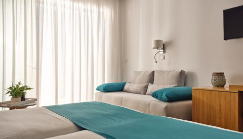 4* Cavo Orient Beach Hotel