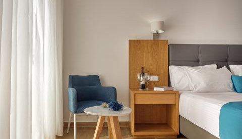 4* Cavo Orient Beach Hotel