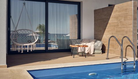 4* Cavo Orient Beach Hotel