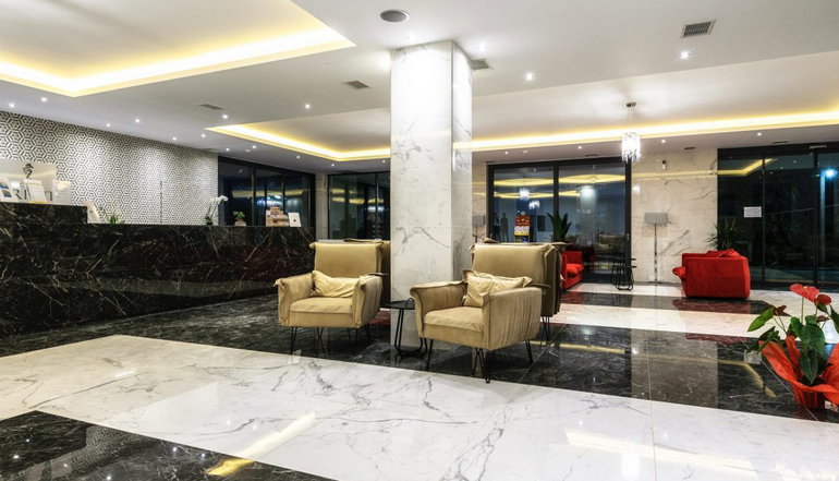 4* Cavo Orient Beach Hotel