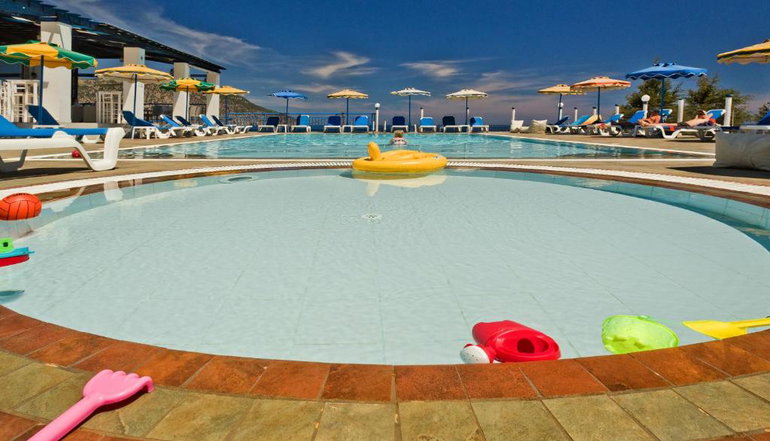 4* CHC Sound of the Sea