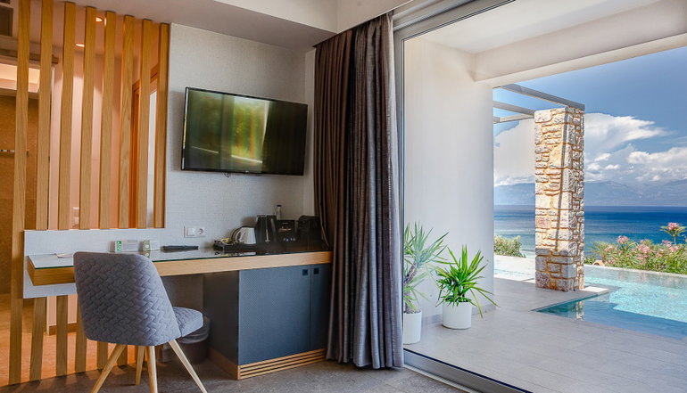 4* Colonides Beach Hotel