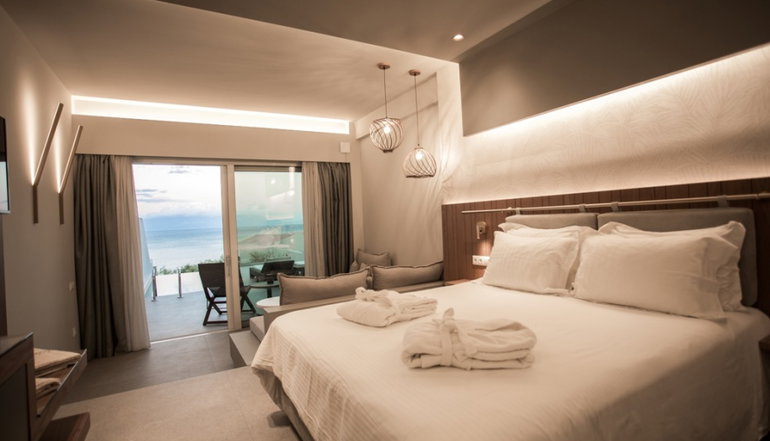 4* Colonides Beach Hotel