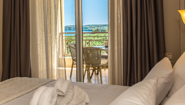 4* Colonides Beach Hotel