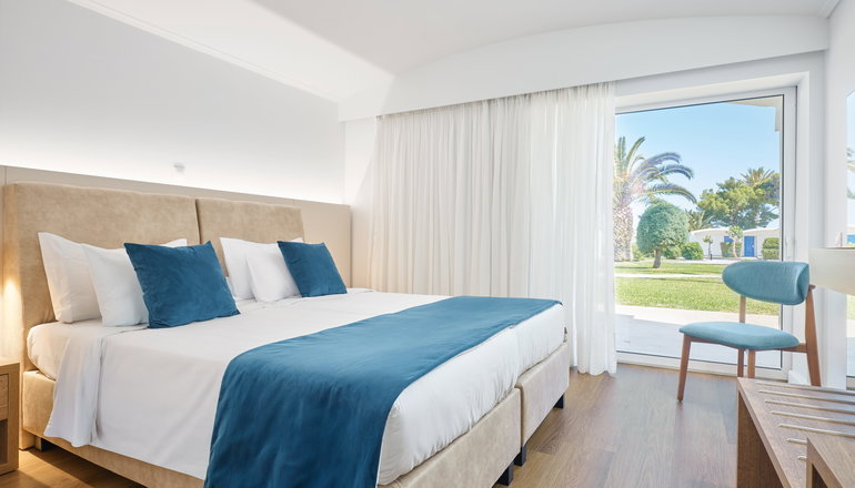 4* Comer Kinetta Beach  - Κινέτα