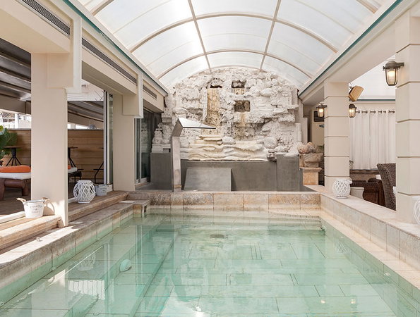 4* Coral Hotel