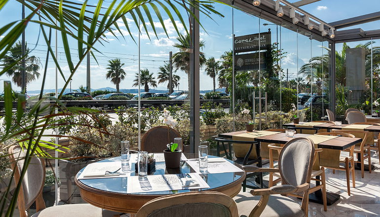4* Coral Hotel