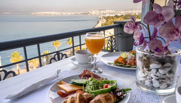 4* Coral Hotel