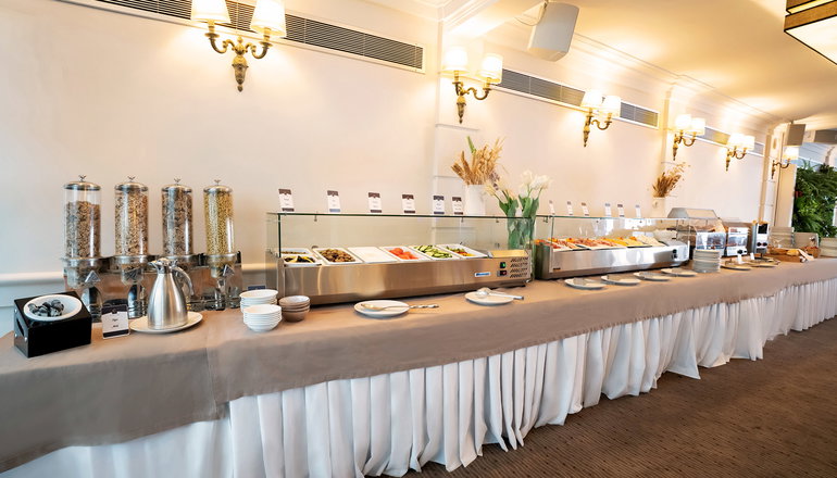4* Coral Hotel