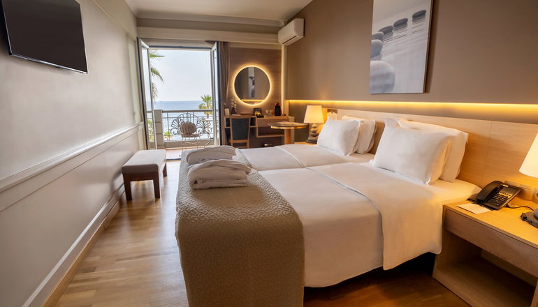 4* Coral Hotel
