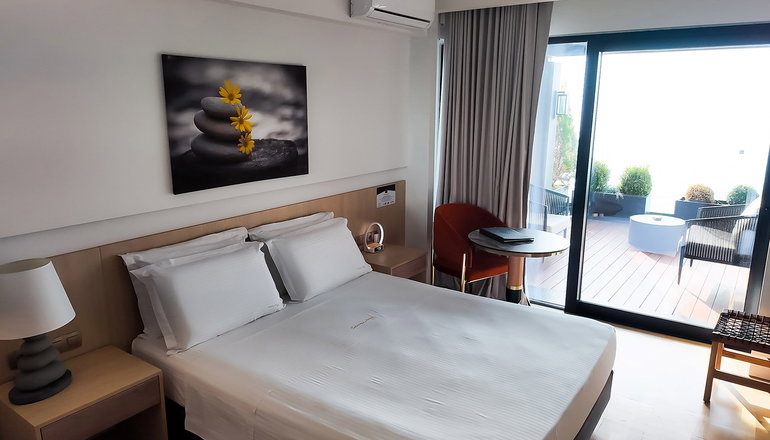 4* Coral Hotel