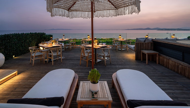 4* Coral Hotel