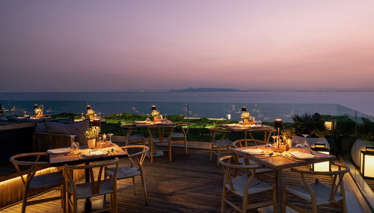 4* Coral Hotel
