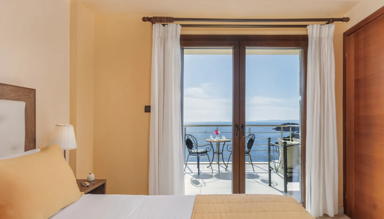 4* Costa Smeralda - Σύβοτα