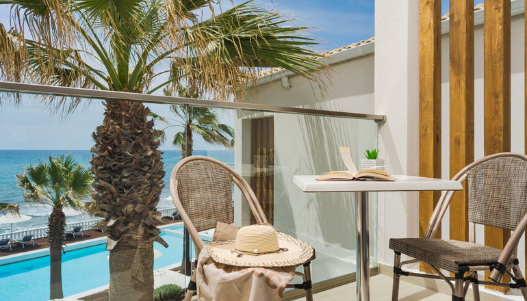 4* Crystal Beach Hotel