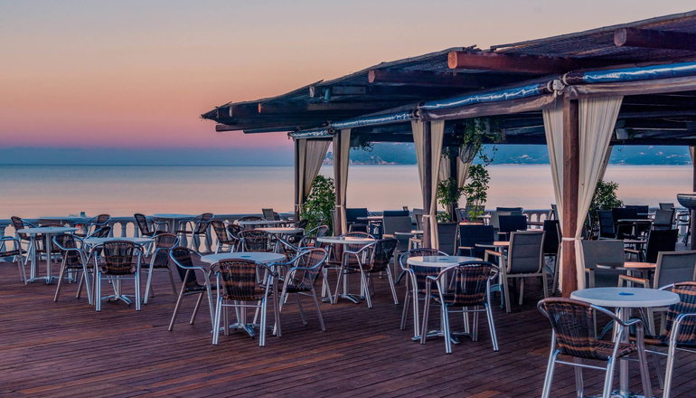 4* Crystal Beach Hotel