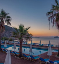 4* Crystal Beach Hotel