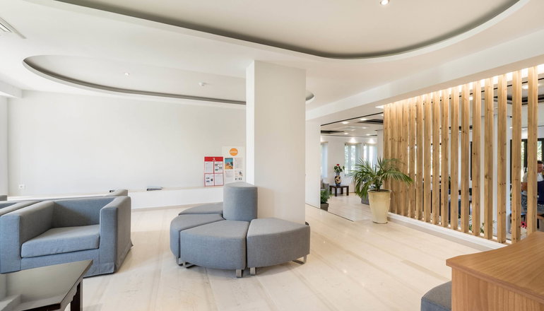 4* Crystal Beach Hotel