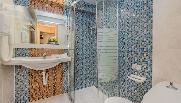 4* Crystal Beach Hotel
