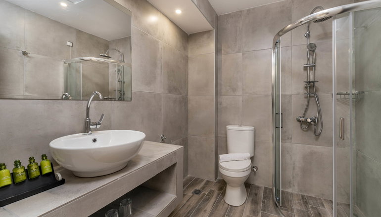 4* Crystal Beach Hotel