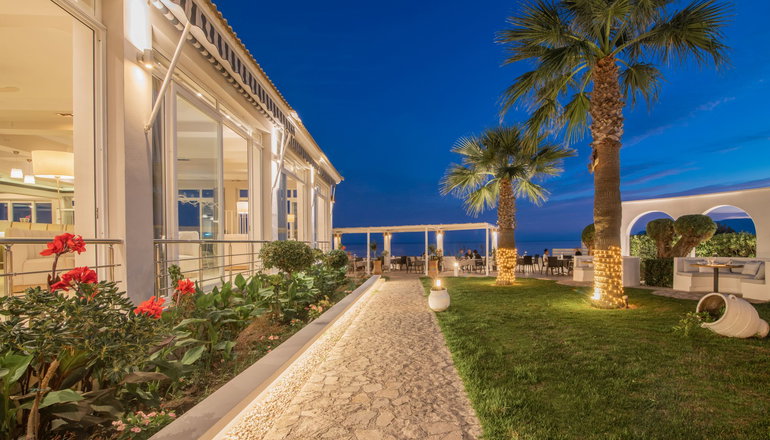 4* Crystal Beach Hotel