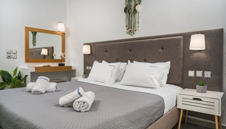 4* Crystal Beach Hotel