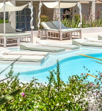 4* Crystal Waters