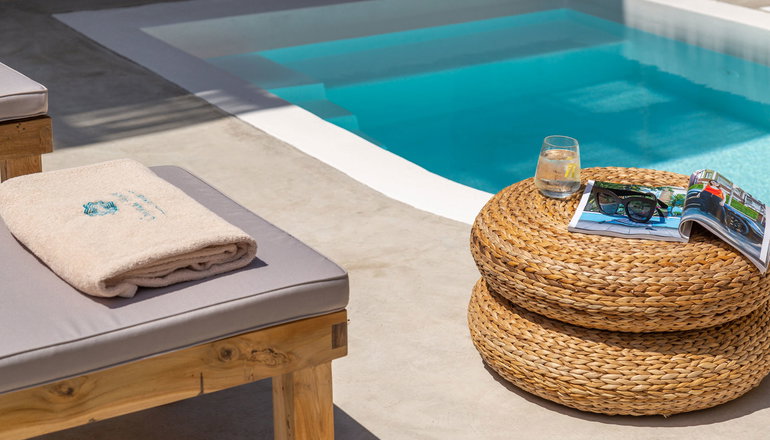 4* Crystal Waters