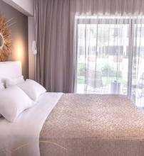 4* Crystal Waters