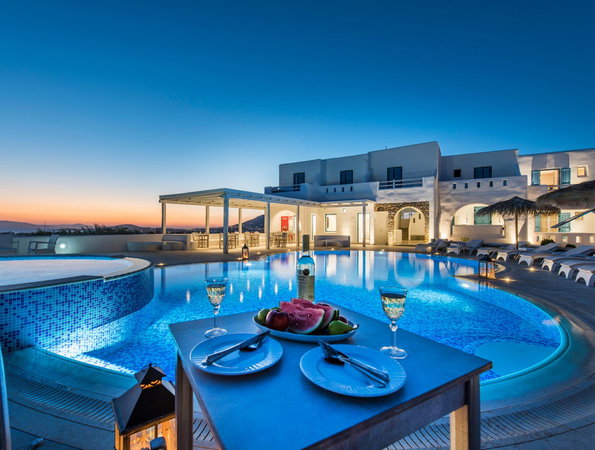 4* Cycladic Islands Hotel & Spa