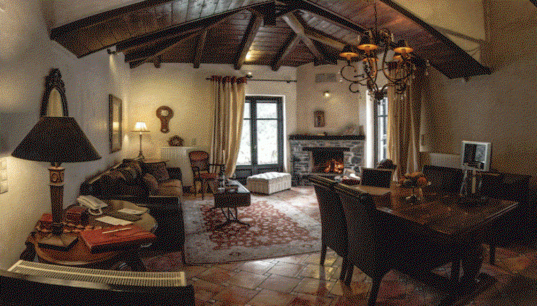 Ostra Menalon Luxury Suites