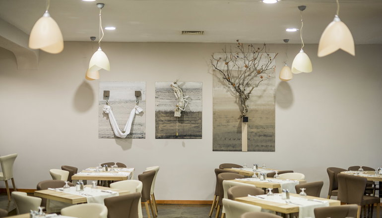 4* Delphi Beach Hotel