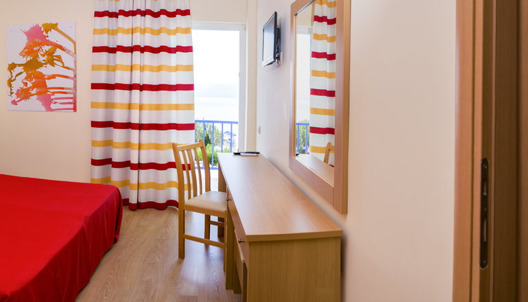 4* Delphi Beach Hotel