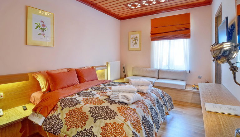4* Dilofo Hotel Luxury Suites
