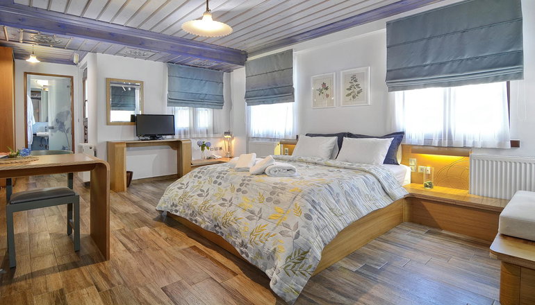 4* Dilofo Hotel Luxury Suites